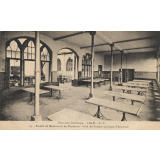 Université Catholique - Lille - 15 - Faculté de Médecine et de Pharmacie - Salle des Travaux pratiques d'Anatomie.
