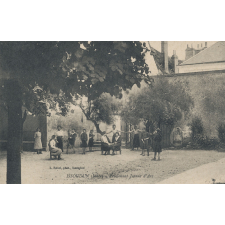 Issoudun (Indre) - Pensionnat Jeanne d'Arc.