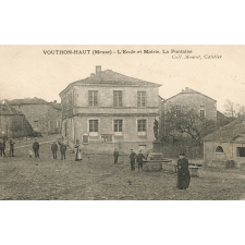 Vouthon-Haut (Meuse) - L'Ecole et Mairie - La Fontaine.