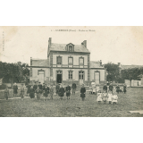 1 - Garennes (Eure) - Ecoles et Mairie.