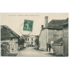 Nogent-sur-Aube - Rue Haute et l'Ecole.