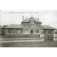 2481 - Vattetot-sur-Mer (Seine-Inf.) - La Mairie et les Ecoles.