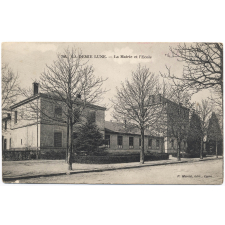 766 - La Demie Lune - La Mairie et l'Ecole.