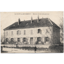 Savigny-en-Revermont - Maison d'école des garçons.