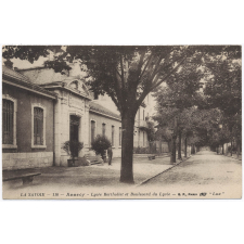 La Savoie - 110 - Annecy - Lycée Berthollet et Boulevard du Lycée.