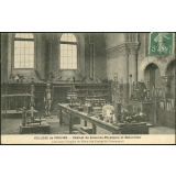 Collège de Provins - Cabinet de Sciences Physiques et Naturelles (Ancienne Chapelle du Palais des Comtes de Champagne).