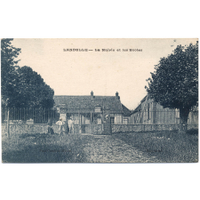 Landelle - La Mairie et les Ecoles.