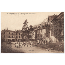 Elancourt (S.-&-O.) - Orphelinat de l'Assomption - Façade principale de la Communauté.