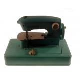 Machine à coudre miniature. 