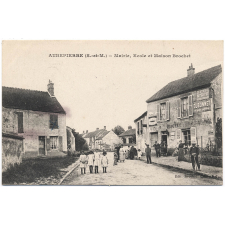Aubepierre (S.-et-M. ) - Mairie, Ecole et Maison Brochet.