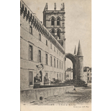 Montpellier - L'Ecole de Médecine.