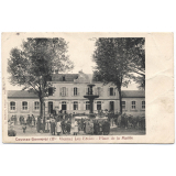Coussac-Bonneval (Hte-Vienne) - Les Ecoles - Place de la Mairie.
