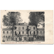 Coussac-Bonneval (Hte-Vienne) - Les Ecoles - Place de la Mairie.