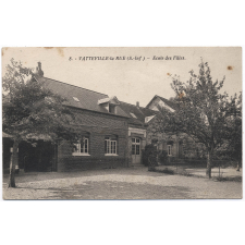 8 - Vatteville-la-Rue (S.-Inf.) - Ecole des Filles.
