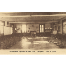 Ecole Primaire Supérieure de jeunes Filles - Quimperlé - Salle de Dessin.