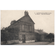 7 - Vatteville-la-Rue (S.-Inf.) - La Mairie - Ecole des Garçons.