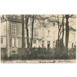 Pensionnat de Saint-Etienne à Laval.