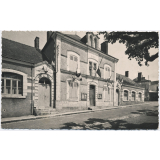 Monthou-sur-Cher (Loir-&-Cher) - La Mairie - Les Ecoles.