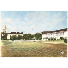 1593 - Verneuil-sur-Avre - l'Ecole et le Stade.