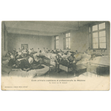 Ecole primaire supérieure et professionnelle de Mézières - Le lever au 6e dortoir.