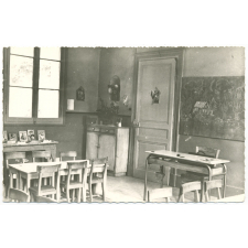 Pensionnat St-Jacques - Neufchatel-en-Bray - Tél. 208 - Jardin d'enfants.