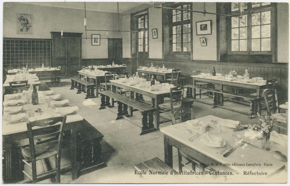 Ecole Normale d'Institutrices - Coutances - Réfectoire.