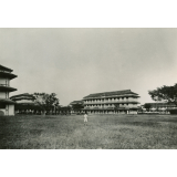 Une partie des bâtiments de l'internat du lycée Pétrus-Ky à Saïgon (Indochine/Vietnam)

