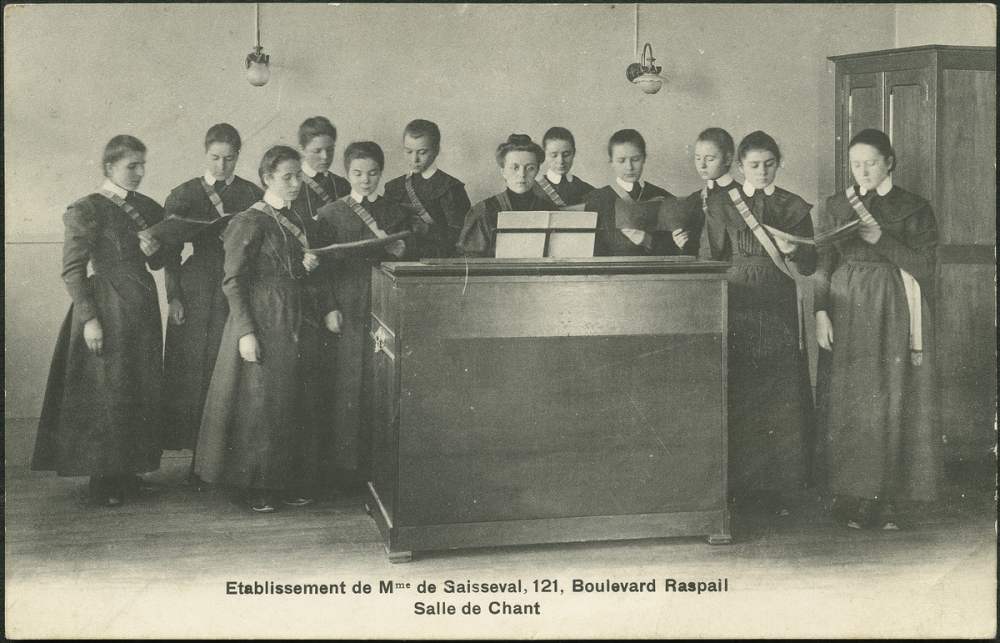Etablissement de Mme de Saisseval, 121, Boulevard Raspail : Salle de Chant