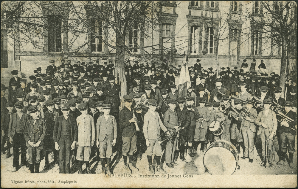 Institution de Jeunes Gens, Amplepuis