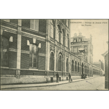 Collège de Jeunes Filles, Tourcoing : La Façade