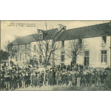 Ecole de la Trinité, Maël-Carhaix (C.-du-N.) : Pensionnat