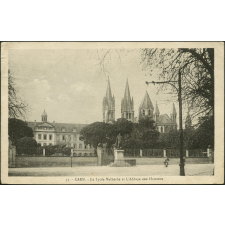 Le Lycée Malherbe et L'Abbaye aux Hommes, Caen