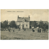 Averdon (L.-et-Ch.) - Mairie et Ecoles.