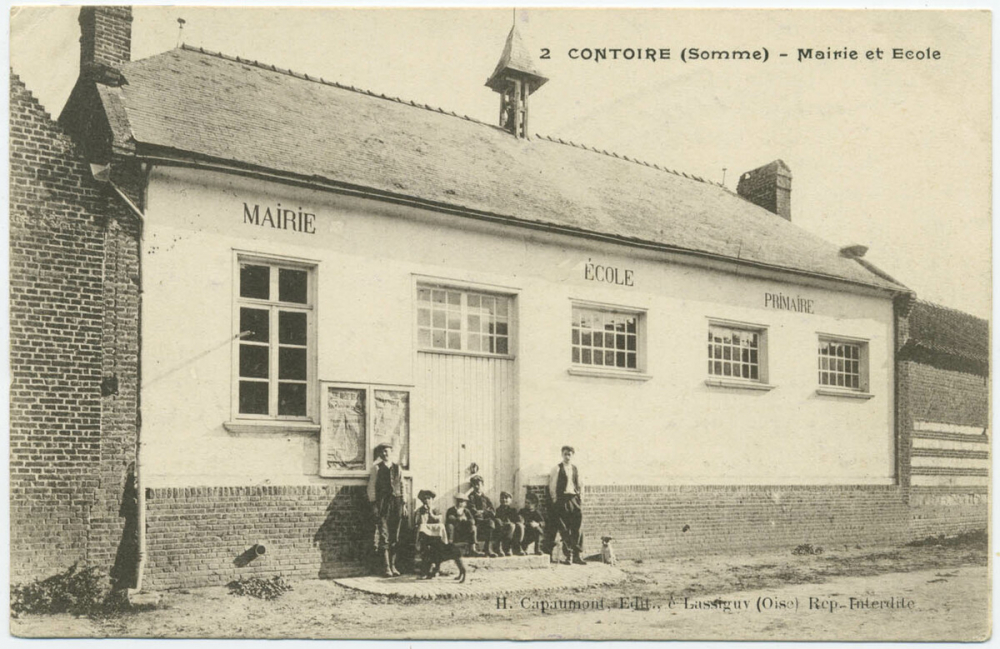 2 - Contoire (Somme) - Mairie et École.