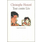 Tout contre Léo