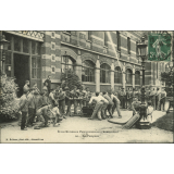 Ecole Nationale Professionnelle d'Armentières. 20. Les Pompiers.