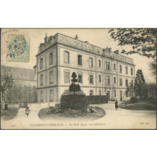 141. Clermont-Ferrand. Le Petit Lycée, vue intérieure.