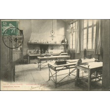 Lycée Félix-Faure. Laboratoire de chimie.