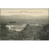 Vue panoramique. 2. L'Institution Saint-Pierre. La ville de Courpière. Les Monts du Forez.