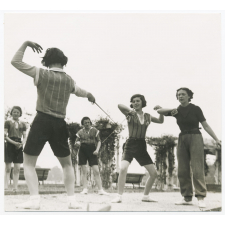Entraînement au fleuret. 