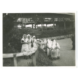 Toute l'enfance en plein air. Groupe de stagiaires élèves jardinières.