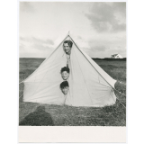 Camping. 