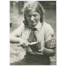 Aus dem Leben der Hitlerjugend.
