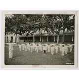 Cochinchine, SaÏgon. Collège de jeunes filles. Leçon d'éducation physique. 