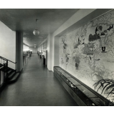 Couloir d'une école élémentaire à Maison-Alfort, groupe Jules-Ferry. 