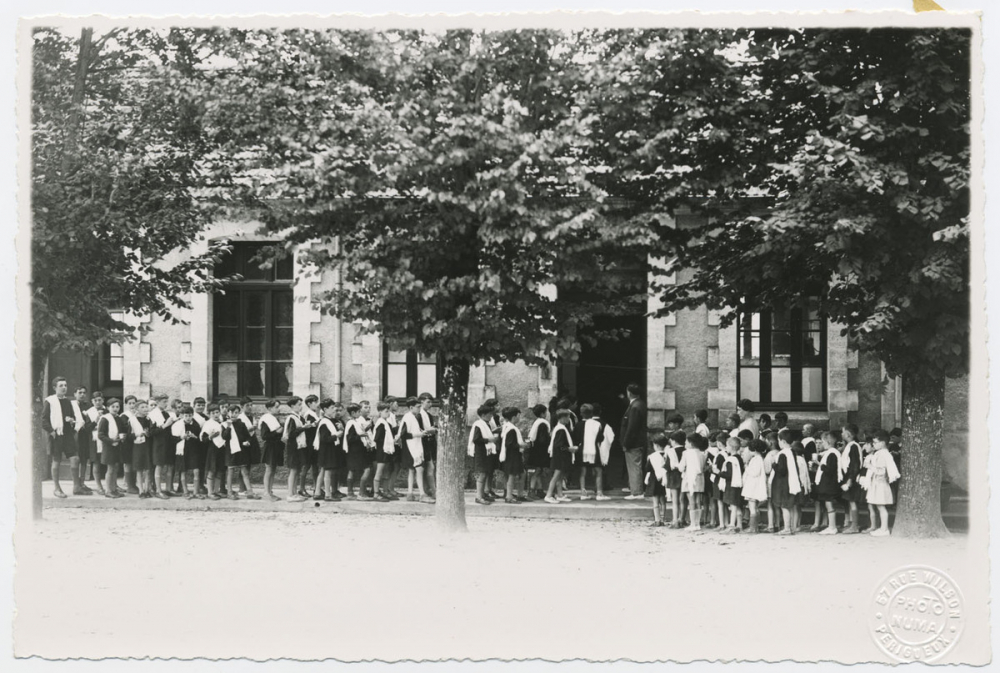 Etablissement scolaire. 