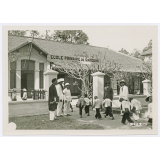Ecole primaire de garçons de Travinh (Indochine). 