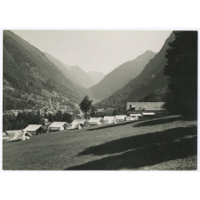Camp du Cerous (fillettes). Camps vacances du T.C.F. à Cauterets.