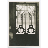 Porte d'entrée d'école maternelle. 