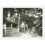 Enfants en promenade (Indochine). 